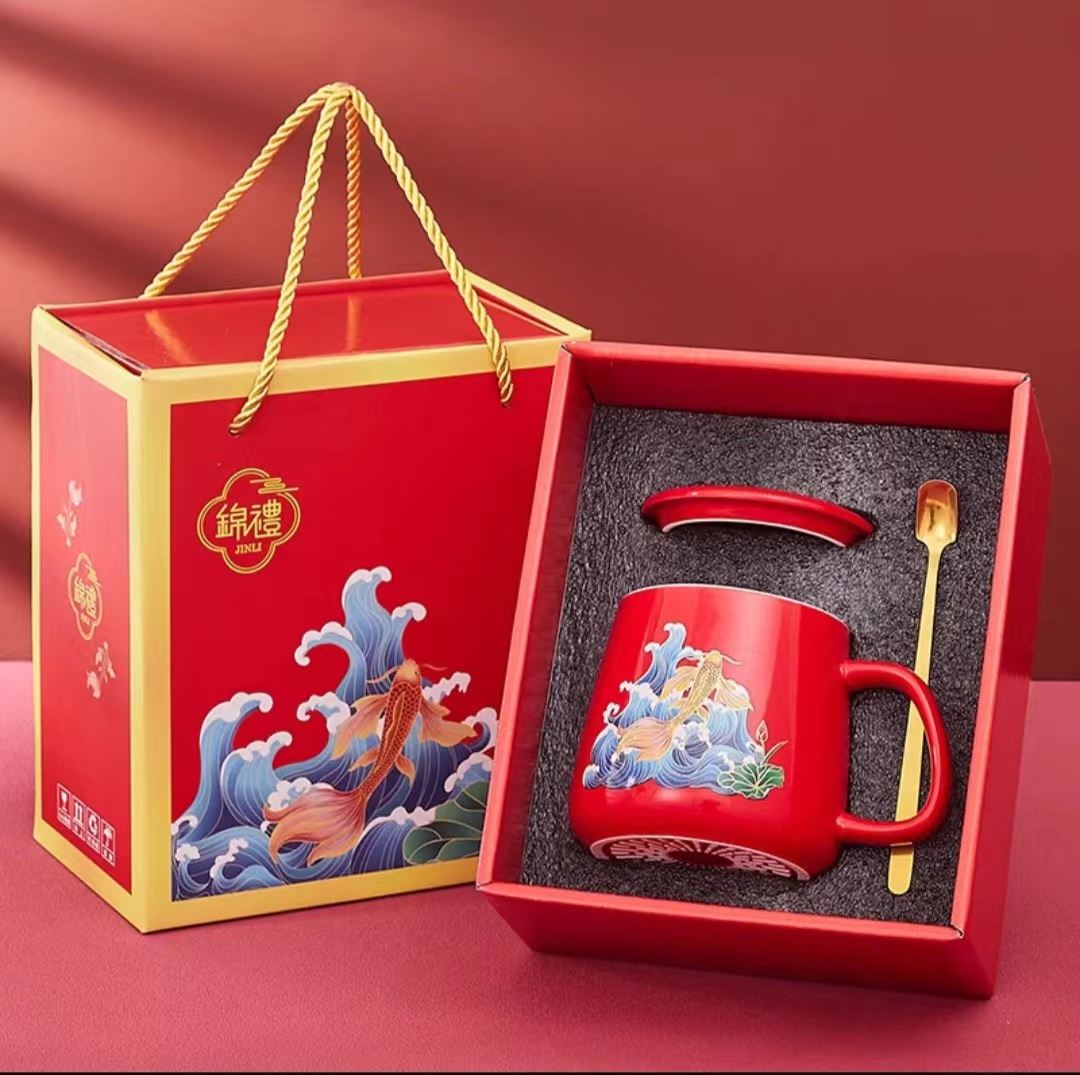 广州市包装厂：民间印染艺术在包装中的运用（一）