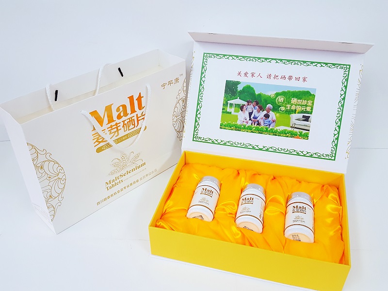 广州茶叶包装厂-礼盒内托植绒和不植绒的比较（三）